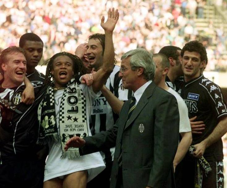 Tra gli allenatori pi vincenti del club, Marcello Lippi: 5 Scudetti, una Champions League e un&#39;Intercontinentale spiccano nel suo prezioso palmares in bianconero. ap